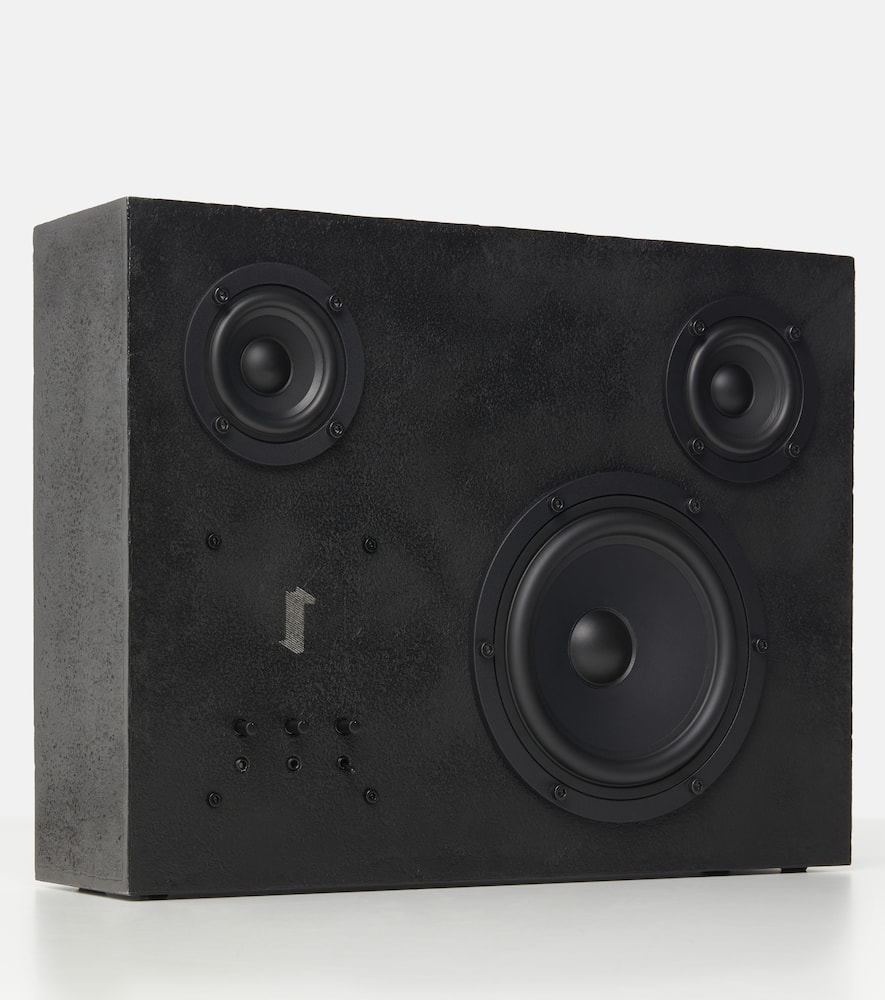 Steel speaker