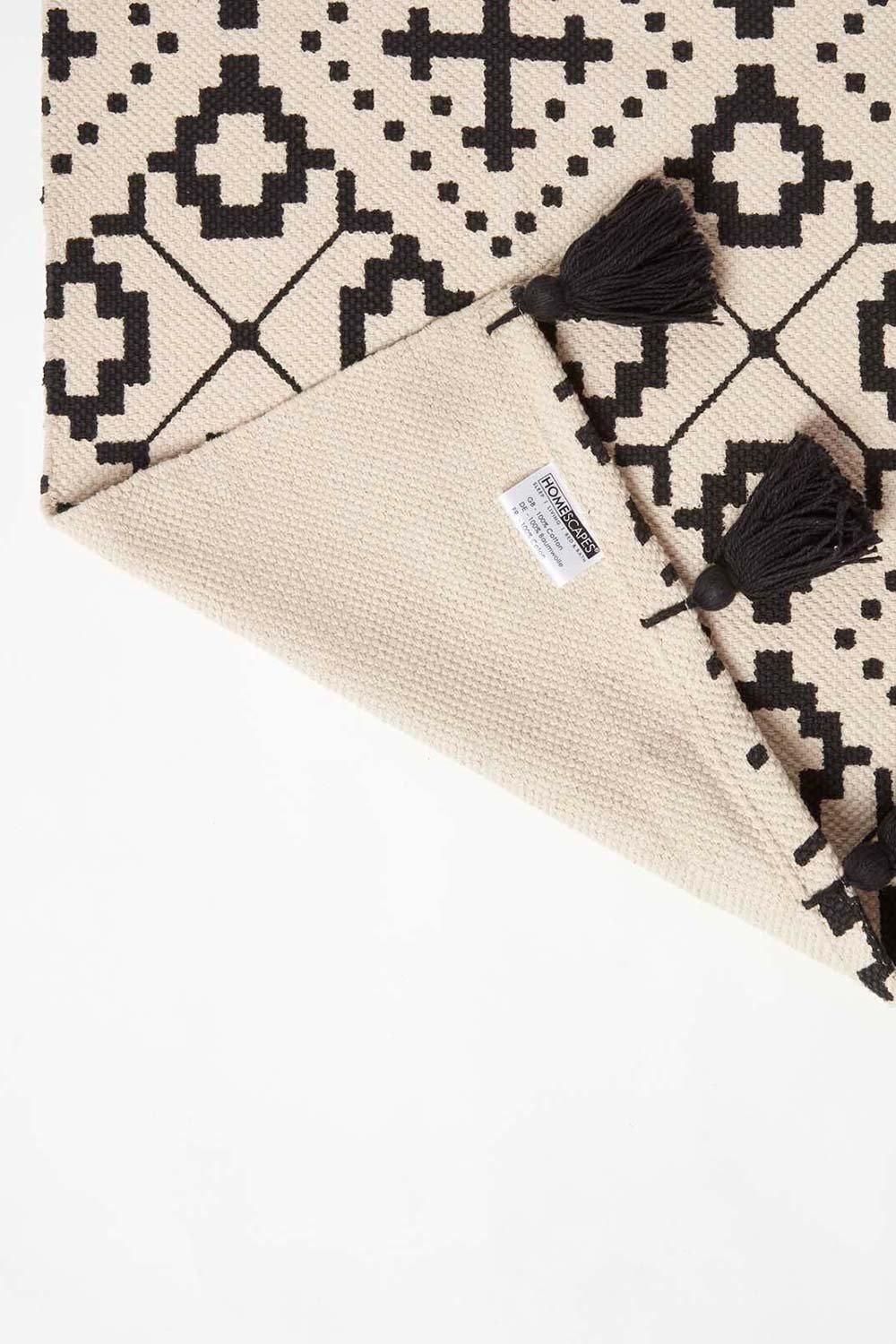 Homescapes Unisex Reva Black & White Cotton Geometric Rug | : 120cm x 170c