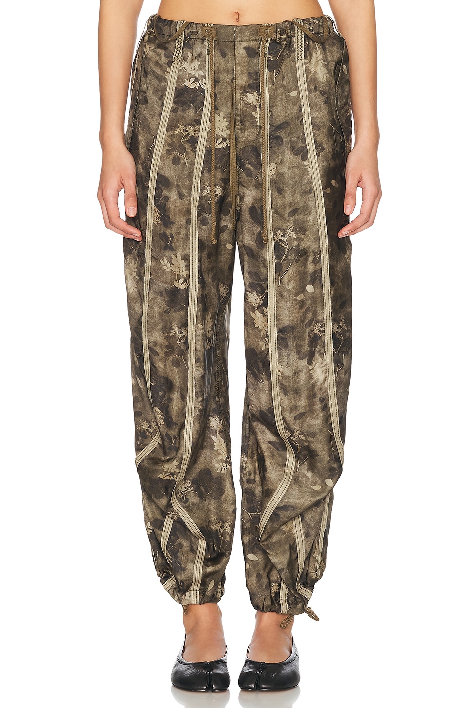 R13 Double Seam Balloon Pant in Olive Floral - Olive.  S also in
