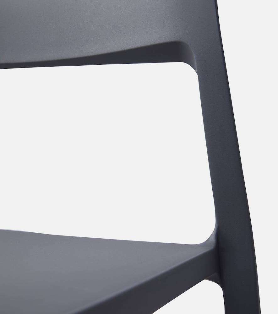 Tip Ton chair