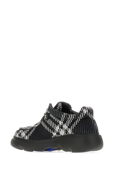 Burberry Checked Round-Toe Lace-Up Derby Shoes