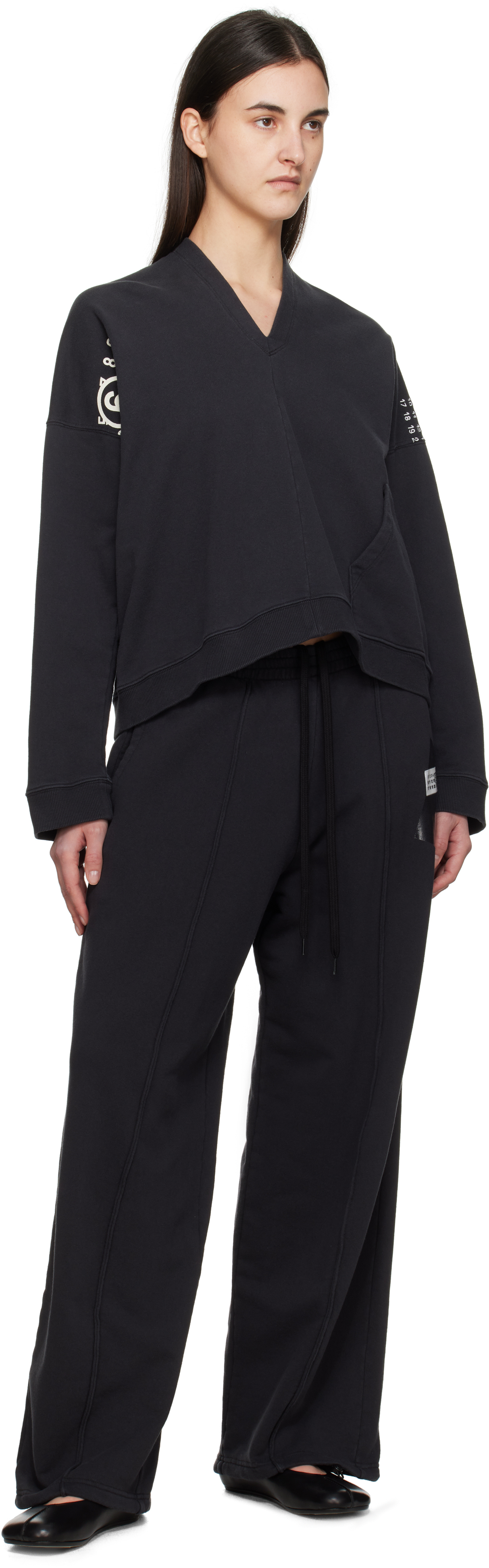 MM6 MAISON MARGIELA Vネック ロゴ スウェットシャツ s52gu0203s25387900.jpg?fitin=