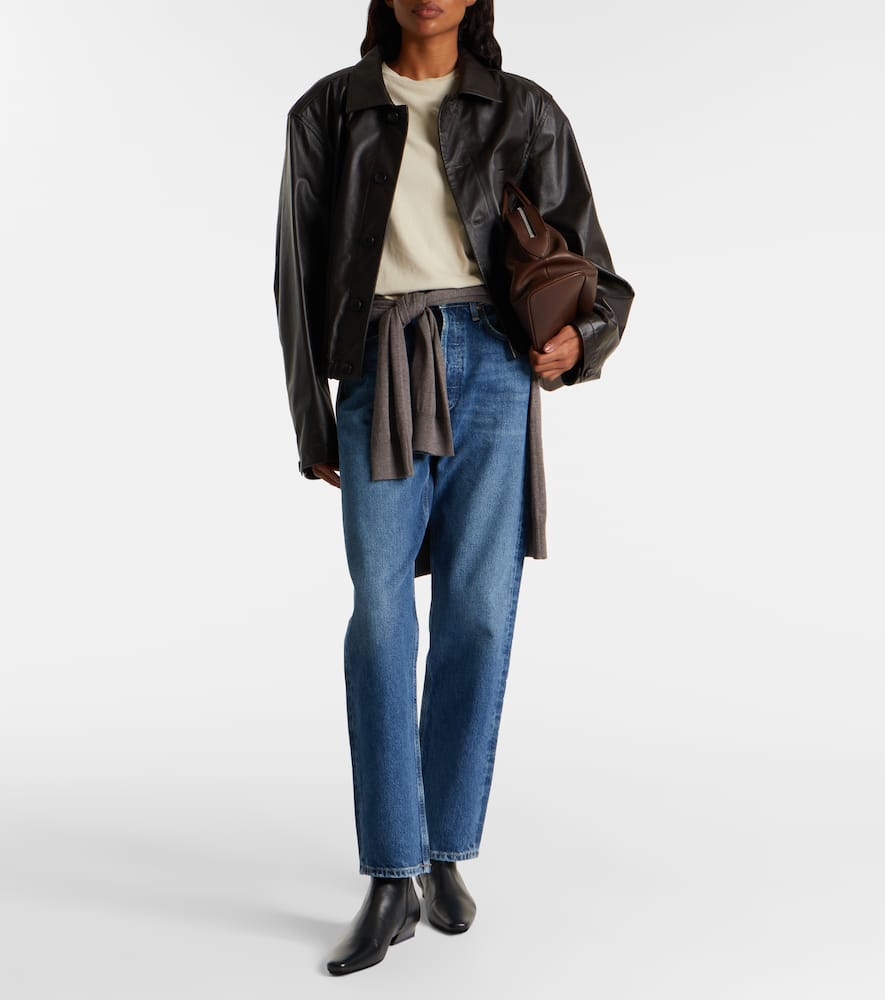 ‘90s mid-rise straight jeans