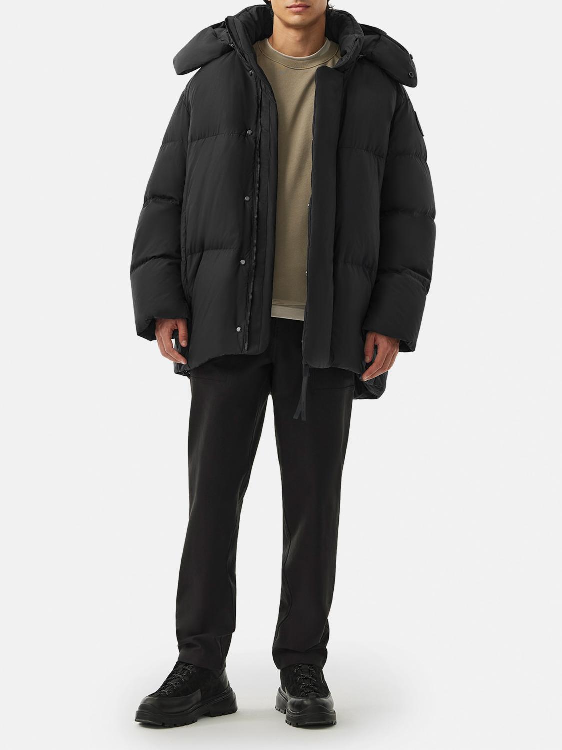 Coat Men color Black