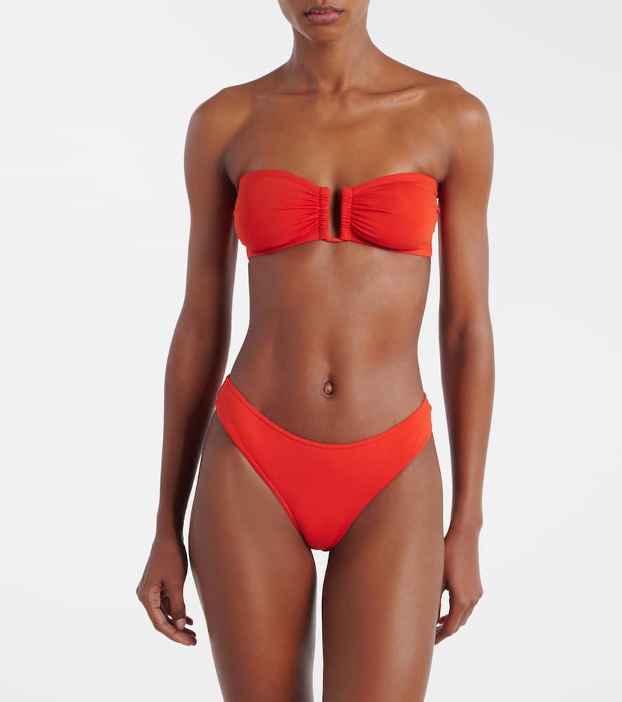 Minimum bikini bottoms