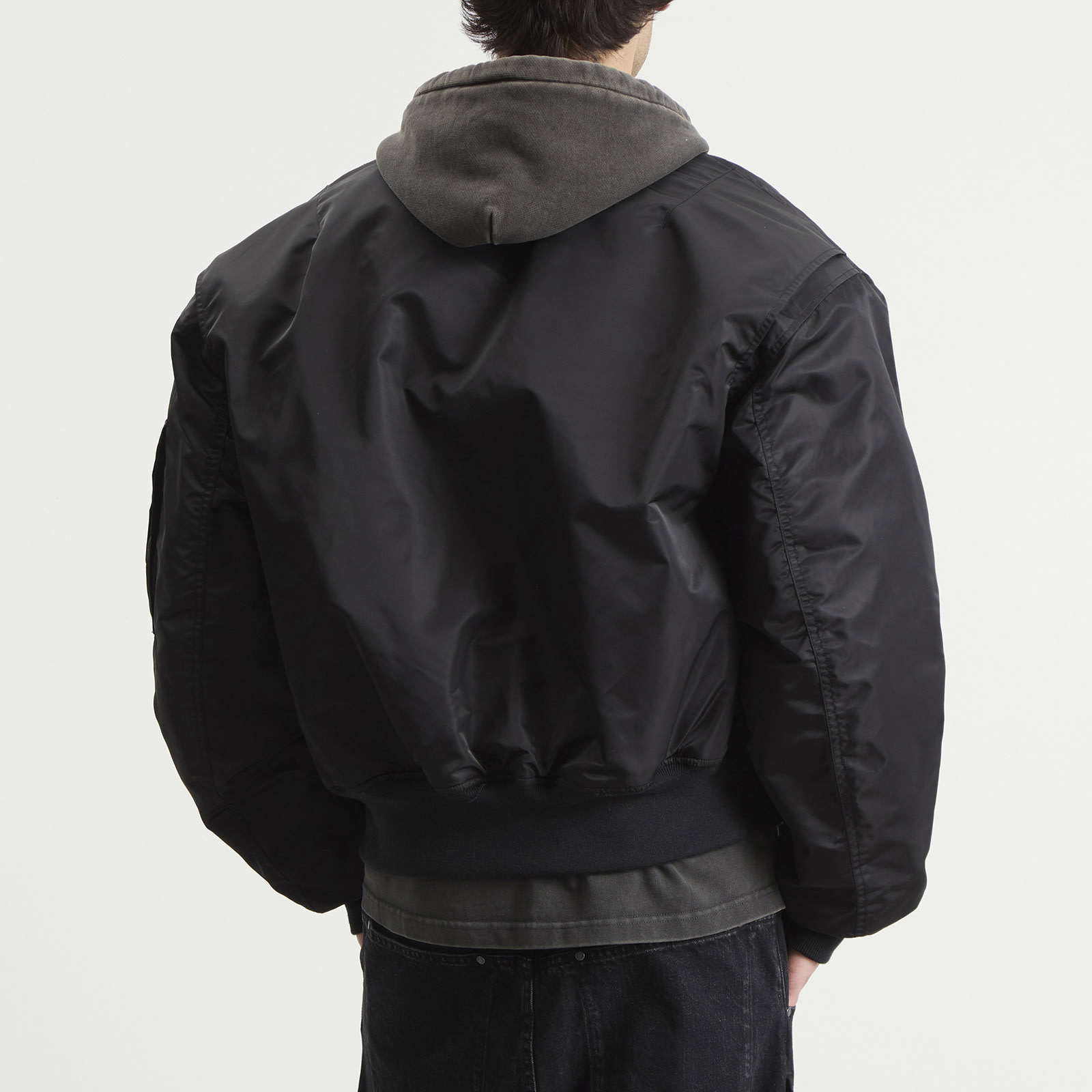 Men's Cropped Broad Bomber Jacket in Oil