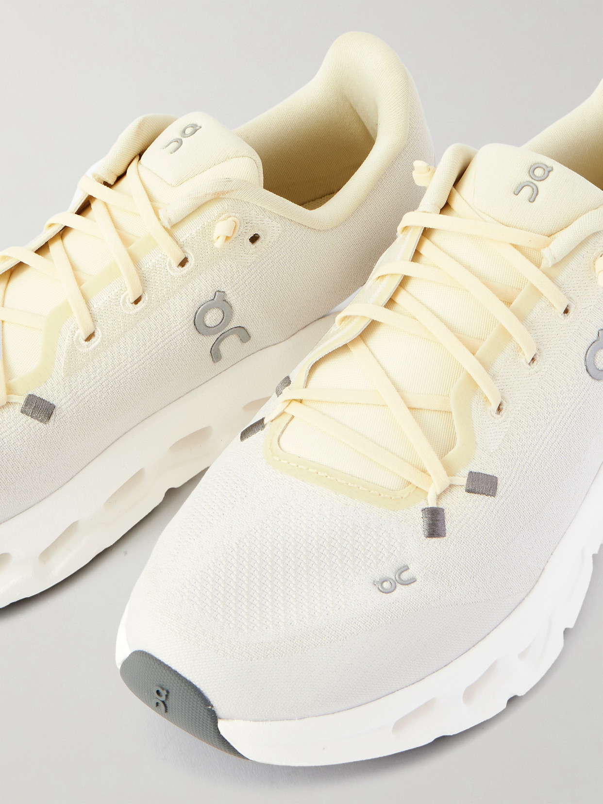 Cloudtilt Mesh Running Sneakers - Cream