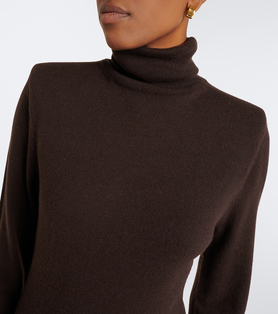 Cashmere turtleneck sweater