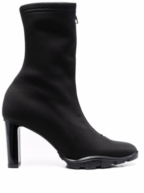 Zipped-up ankle boots