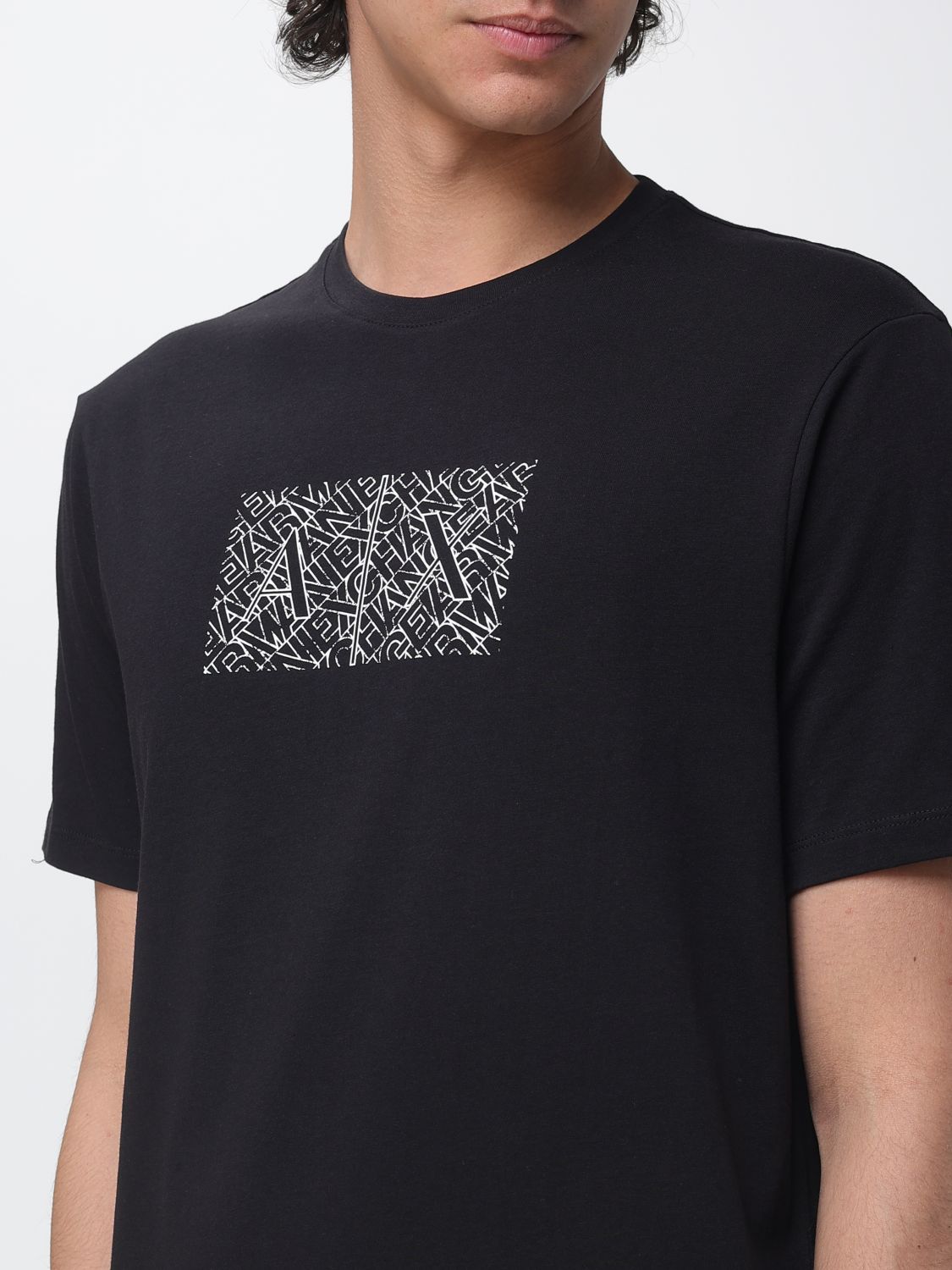 T-Shirt Men color Black