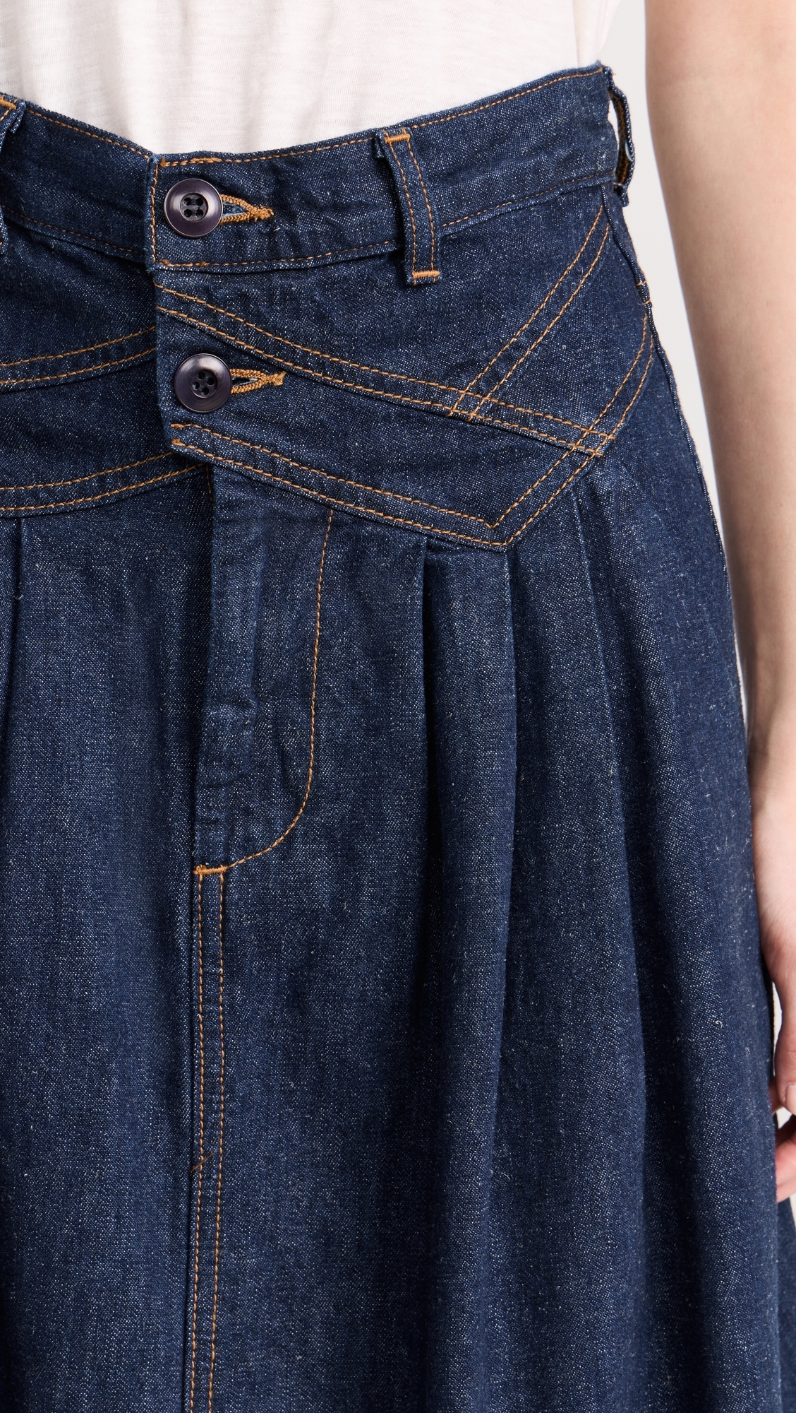 The Field Skirt Rinse Wash