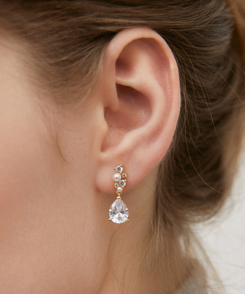 Dewdrop Crystal Earrings EC3146
