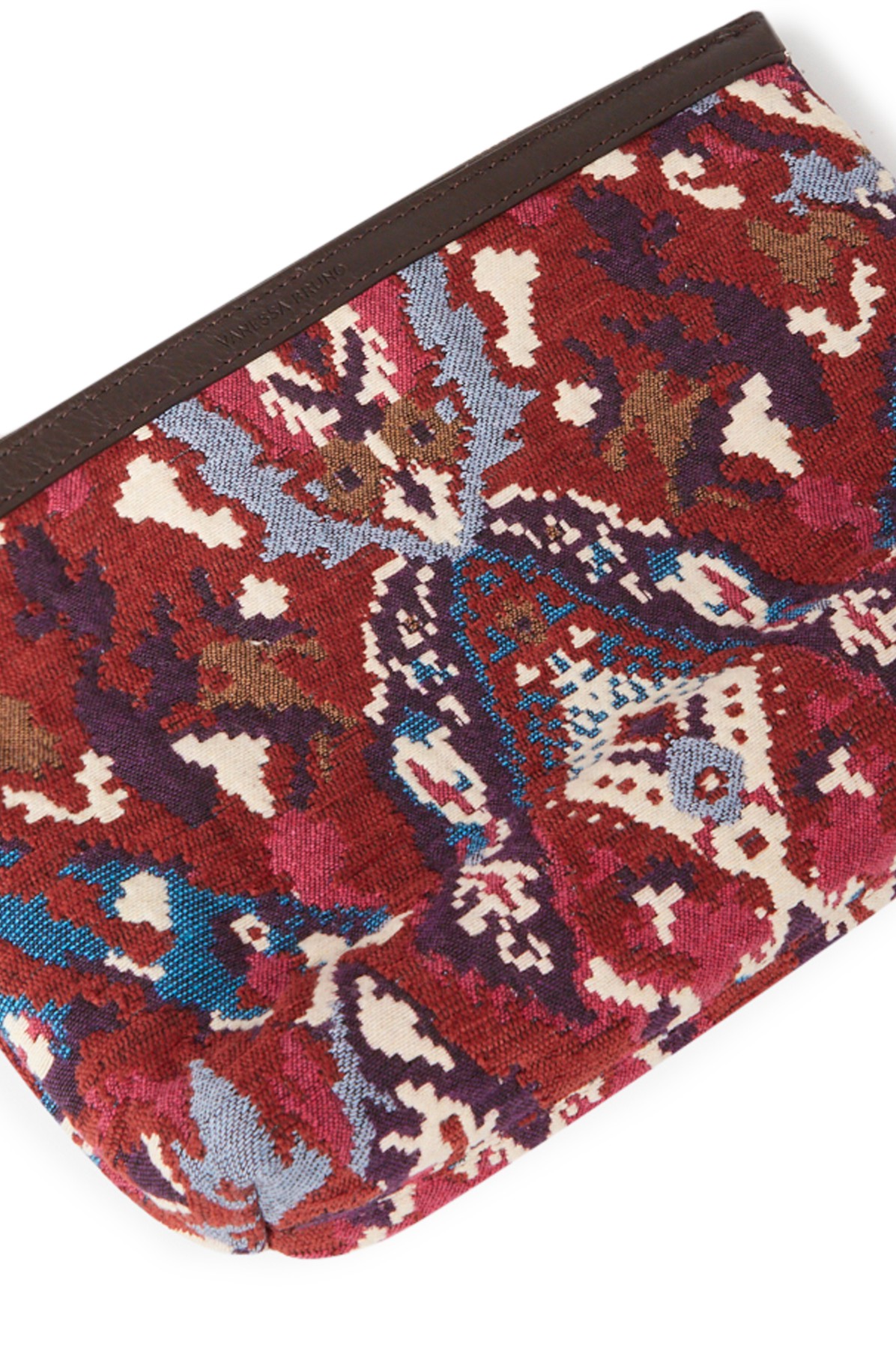 Zipped clutch