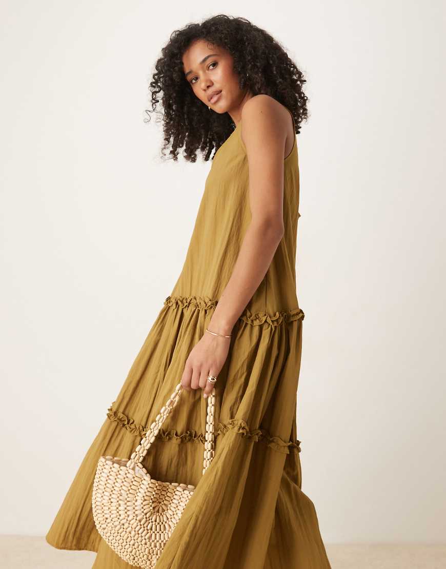 Tiered ruffle midaxi dress in olive-Green