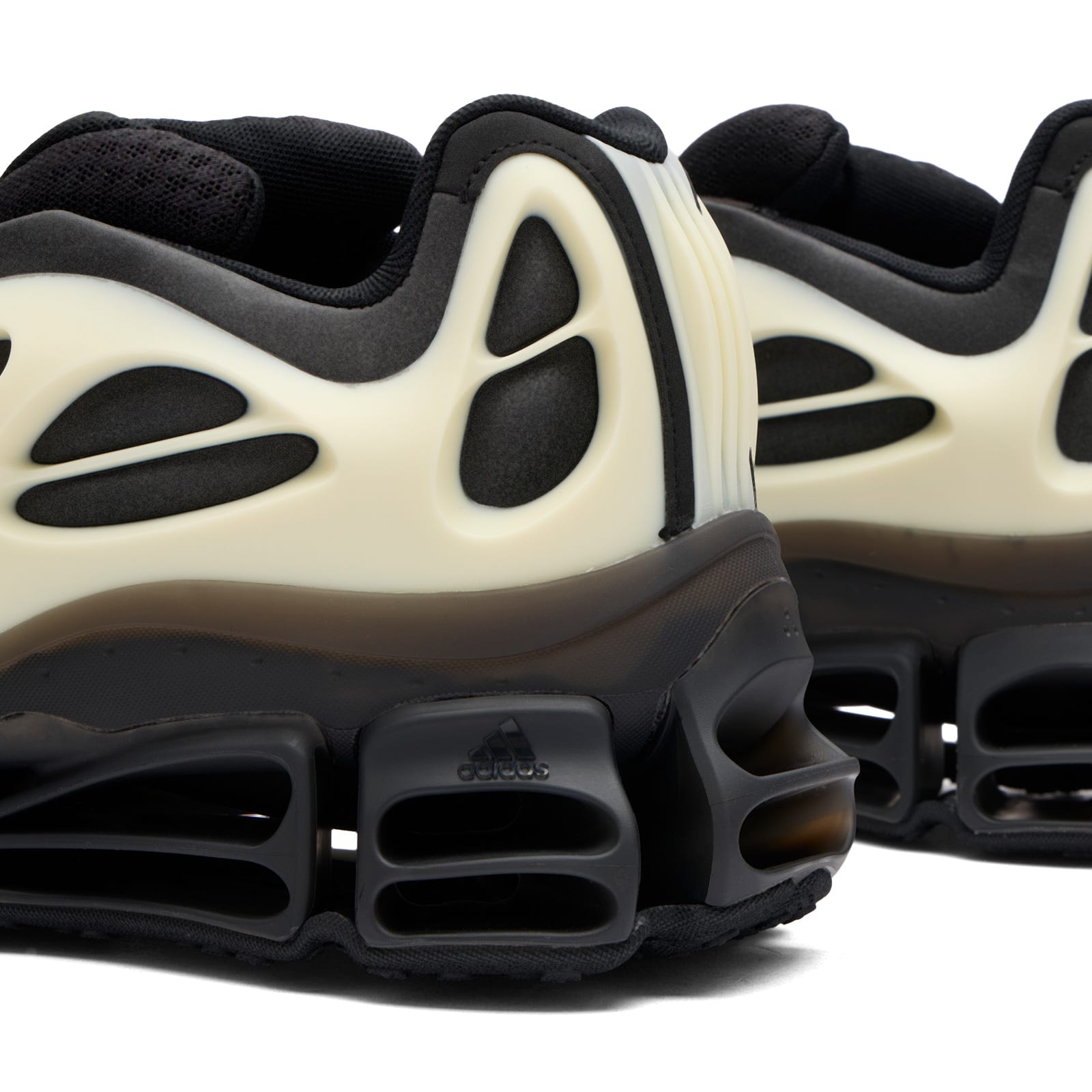 X Willy Chavarria Mega Low Sneaker Core Black/Cream White/Core Black