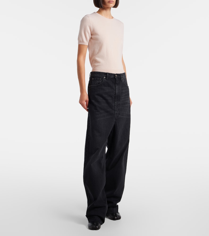 Wide-leg jeans