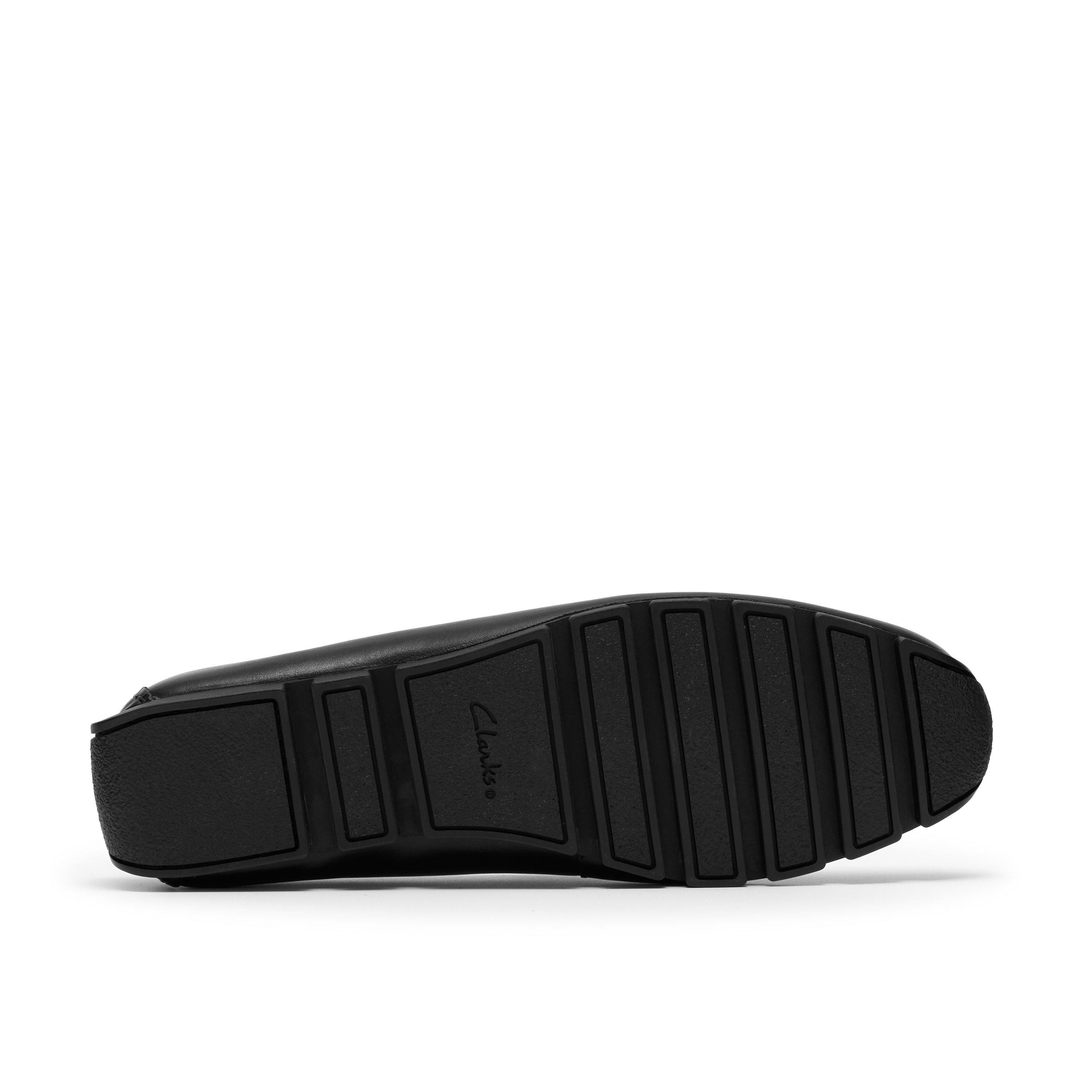 Clarks Men's Corsley Plain Black Leather Loafers, Slip Ons | : 10/Standard Fit