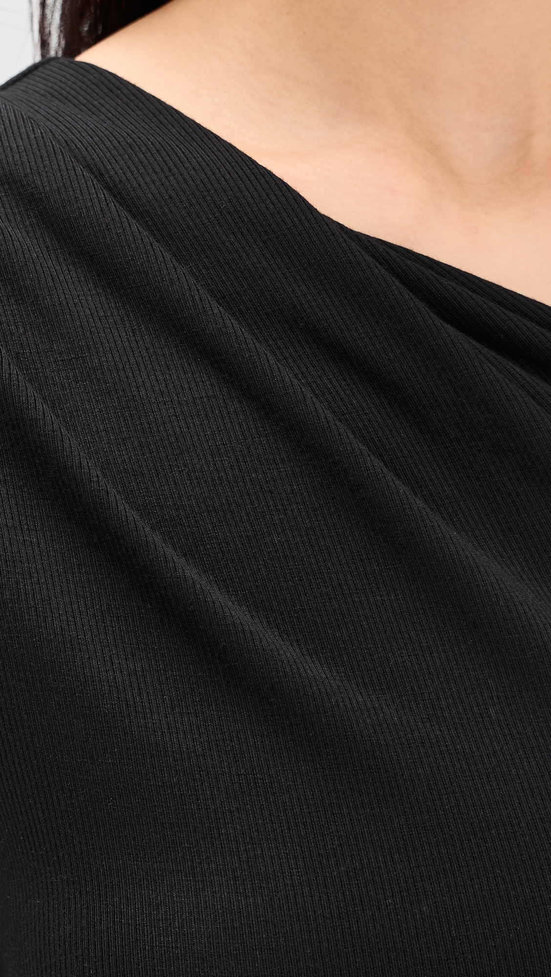 The Edgy Top Black