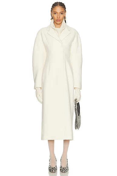 JACQUEMUS Le Manteau Curvo in Off White - White. 36 also in