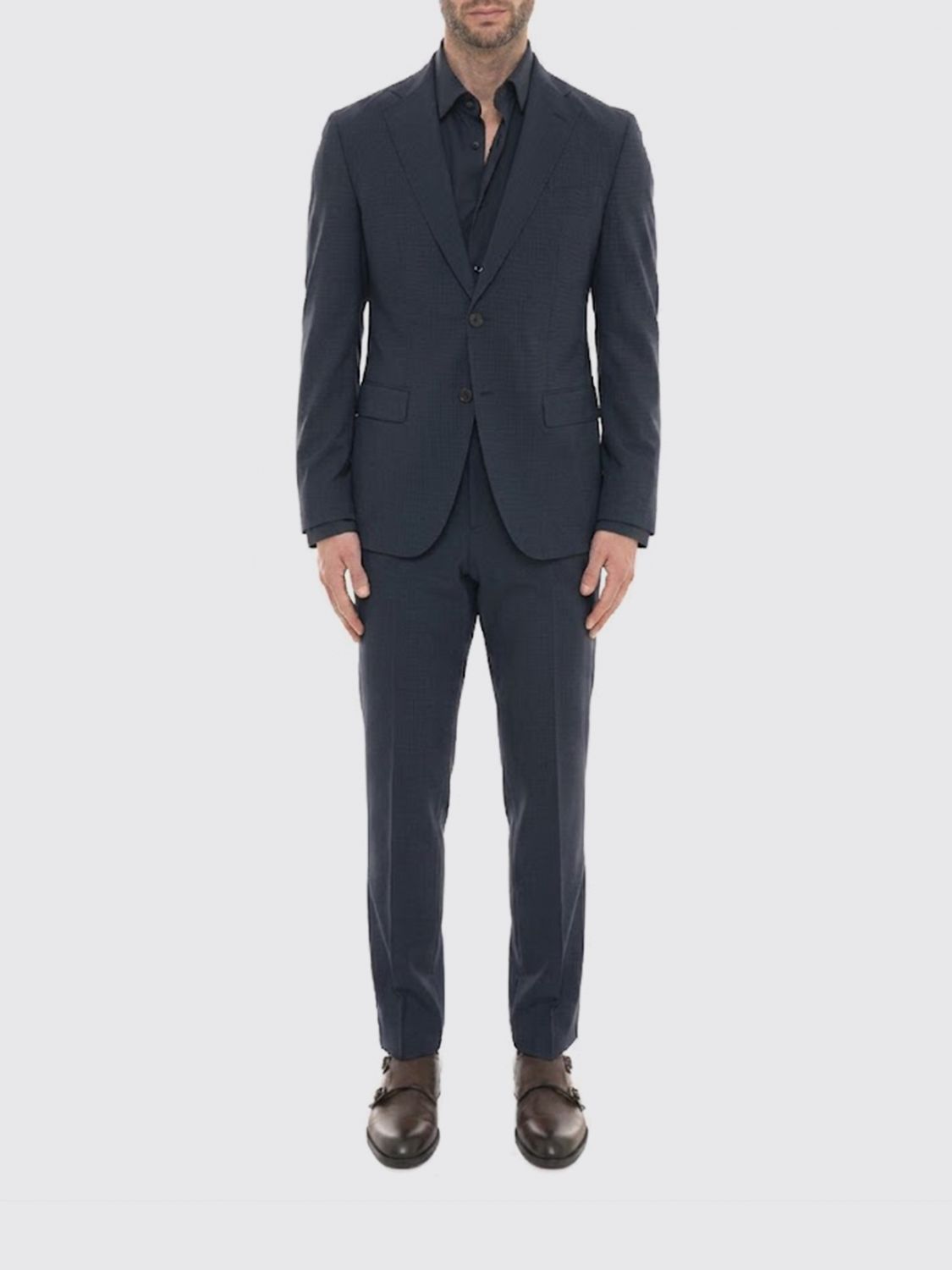 Suit Men color Blue