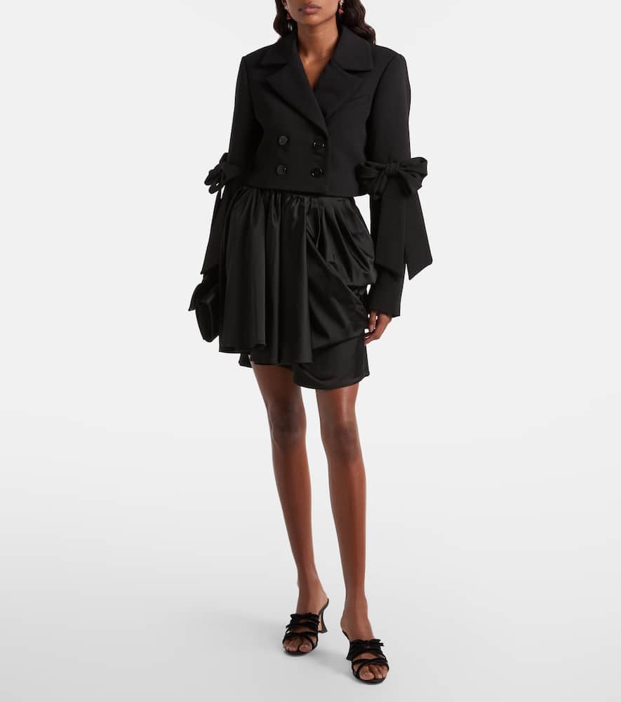Double-breasted cropped blazer