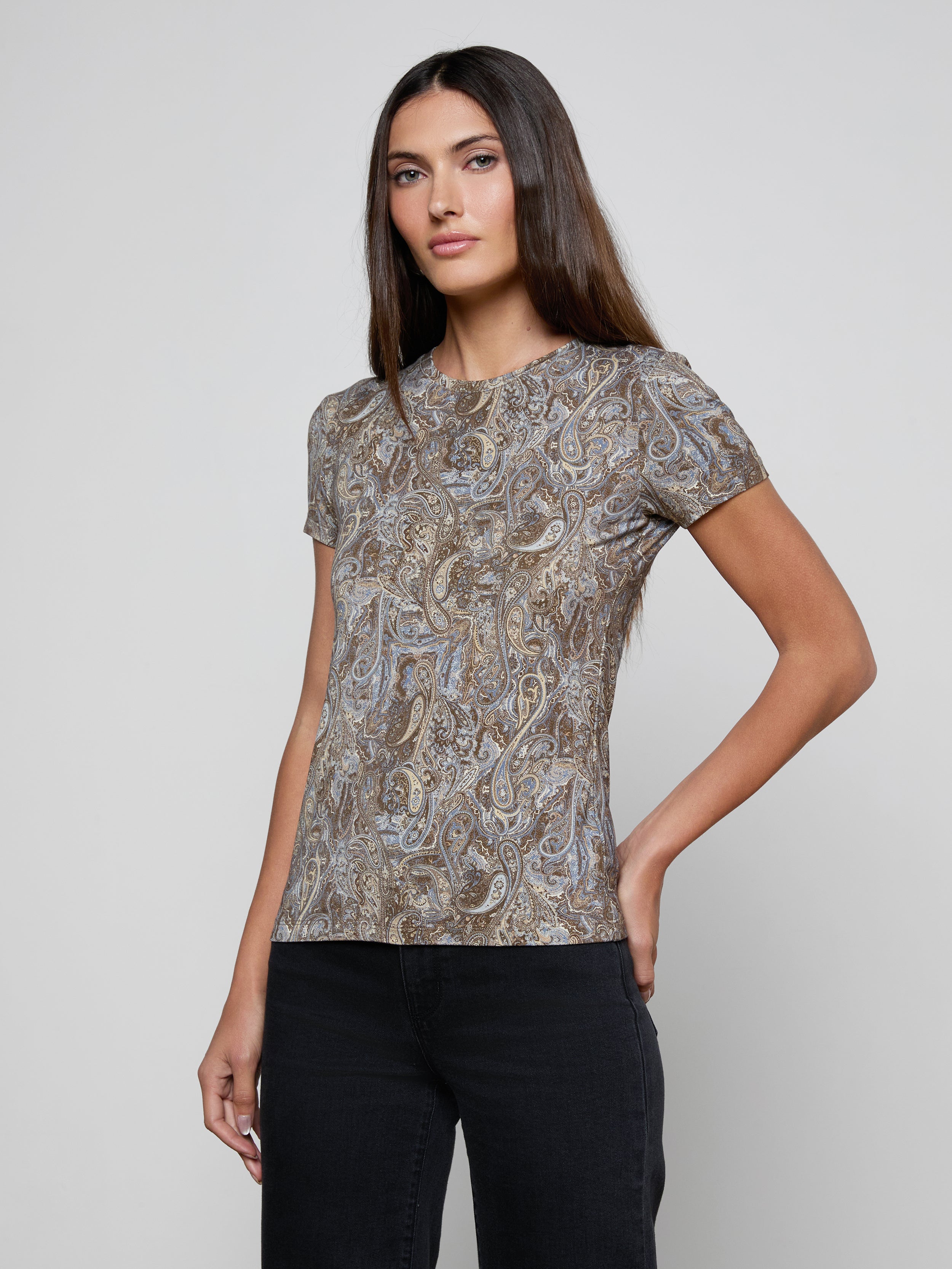 Ressi Fitted T-Shirt In Neutral/blue Ditsy Paisley