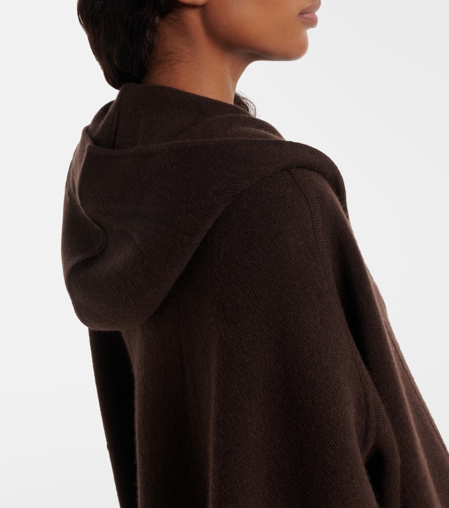 Hooded wool and cashmere cape