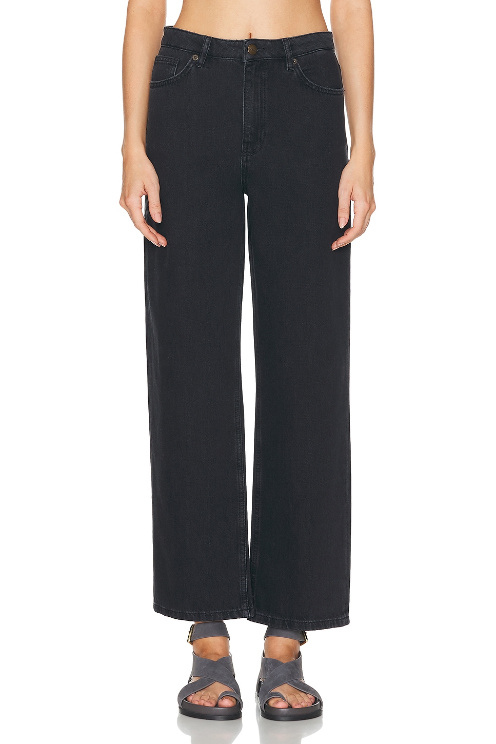 Skall Studio Maddy 32 Straight Leg Jeans in Washed Black - Black.  31 also in 24, 25, 26