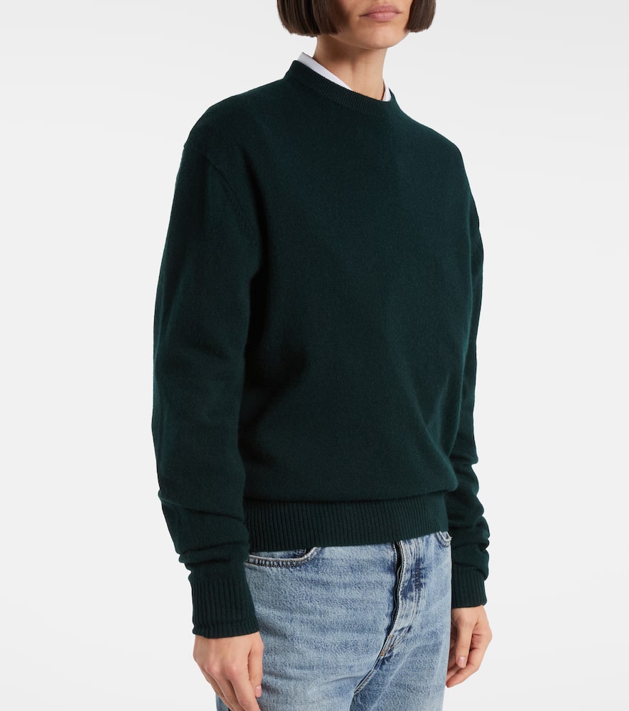 Cashmere sweater