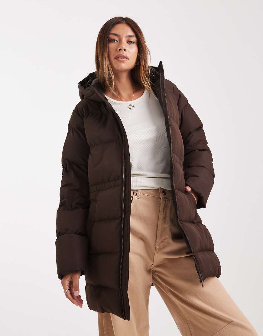 Hooded mid-length puffer jacket with pockets in chocolate brown