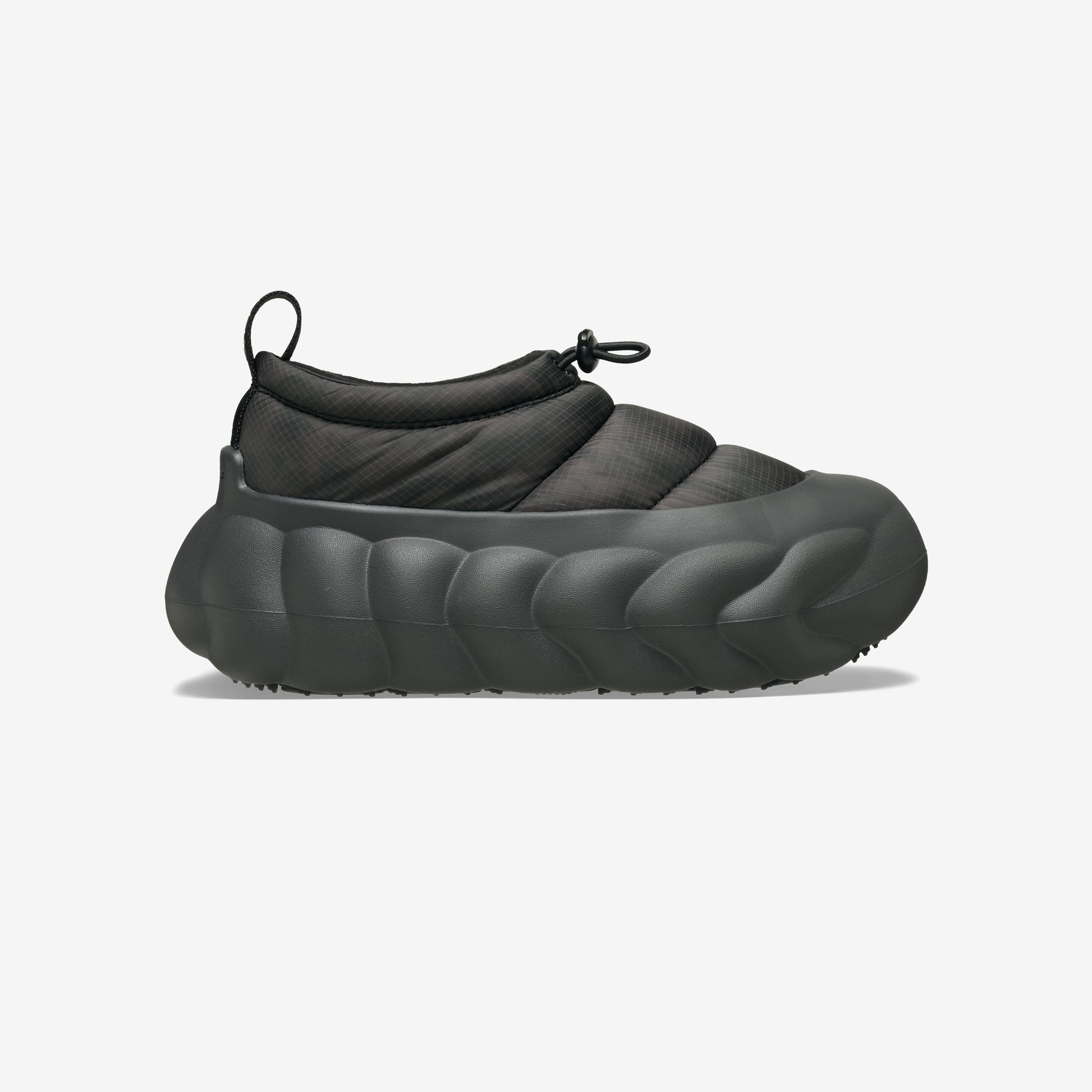 Crocs | Overpuff Shorty Translucent - BLACK - unisex