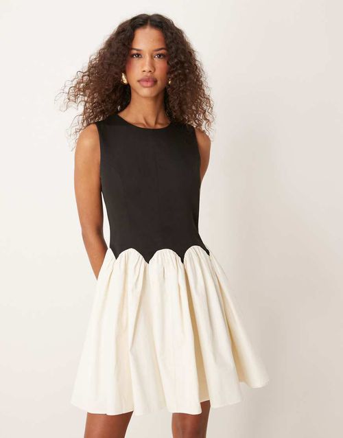 Contrast drop hem mini dress in monochrome-Multi