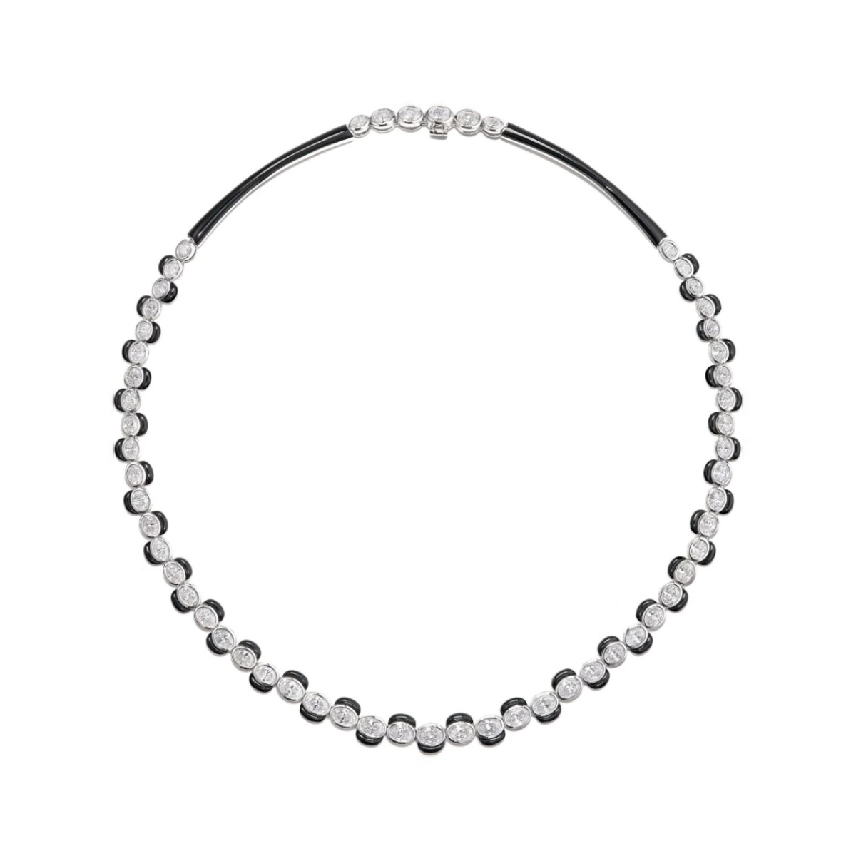 18kt white gold Oui diamond necklace