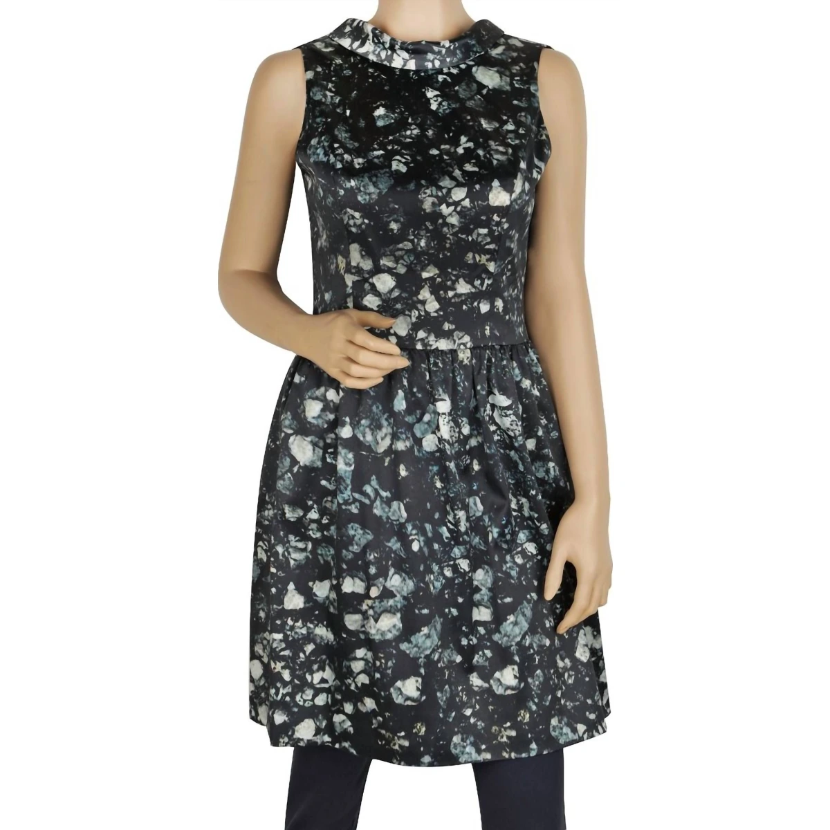 Women's Floral Open Back Skirted Sleeveless Dress In Green