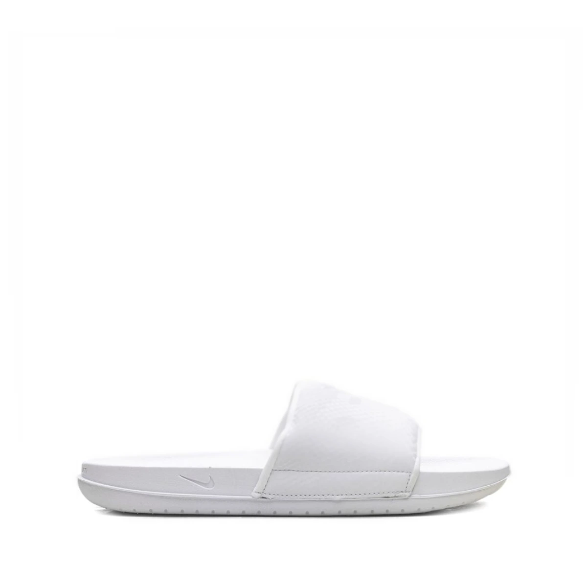 Nike Kobe Offcourt "Triple White" slides