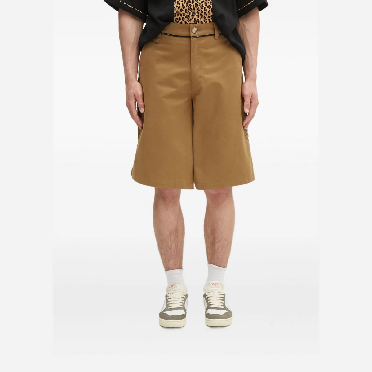 Pocket-detail shorts - Neutrals