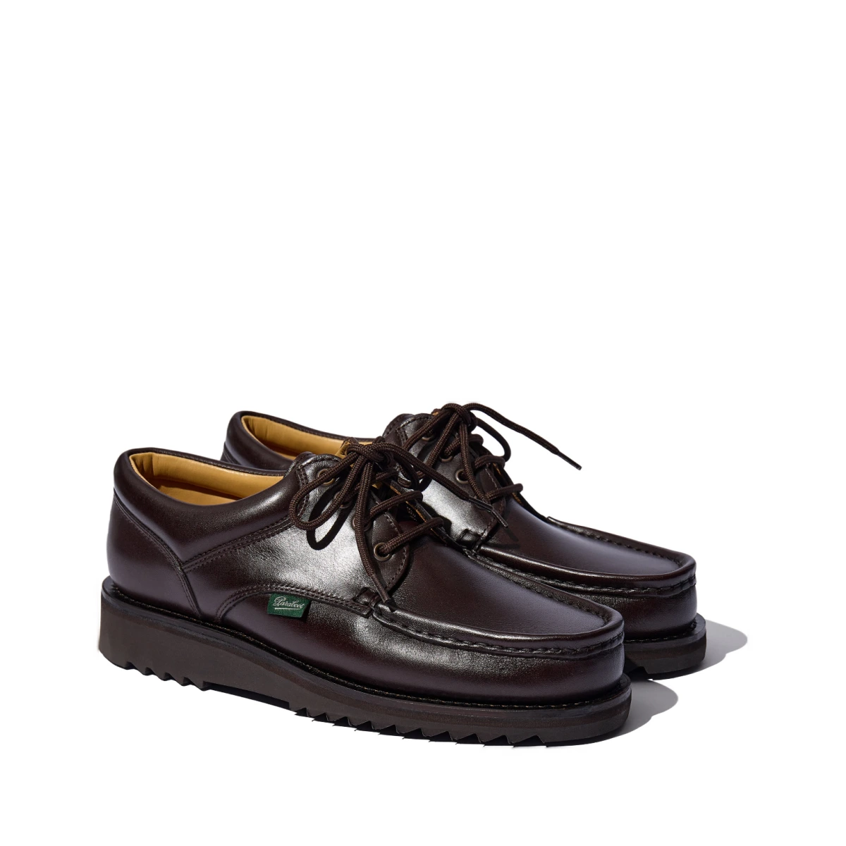 Round-head casual shoes