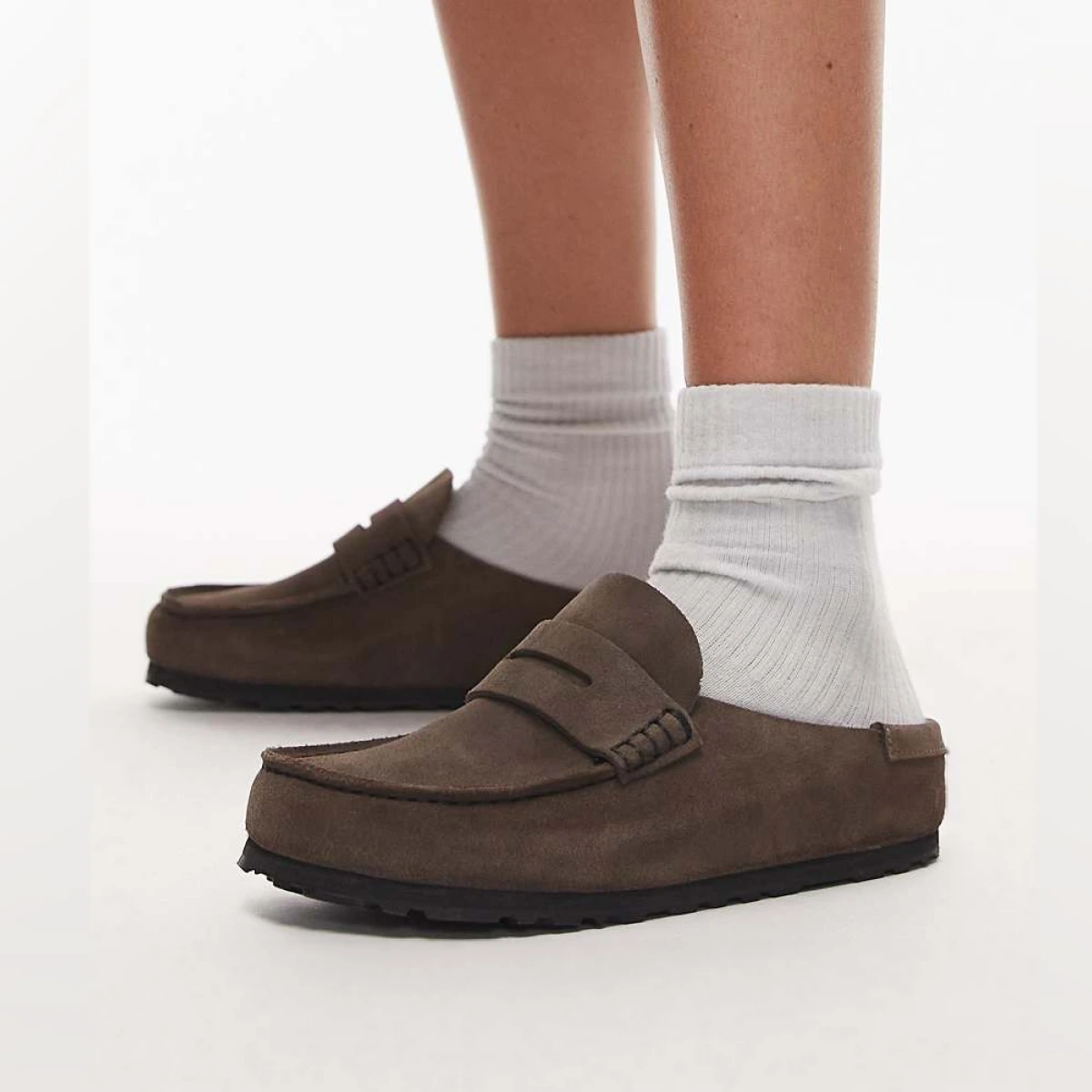 Naples wrapped loafer in concrete grey suede