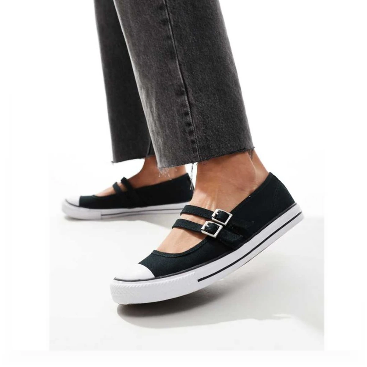 Converse Womens Chuck Taylor All Star Dainty Ox mary jane in black