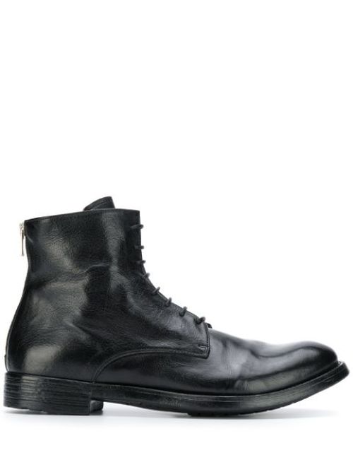 Flat lace-up boots