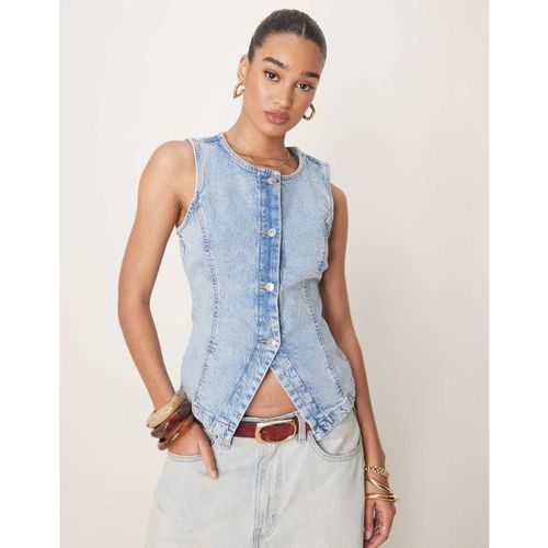 Gina Tricot Womens sleeveless sculpted denim waistcoat in lightwash blue - X-Sma