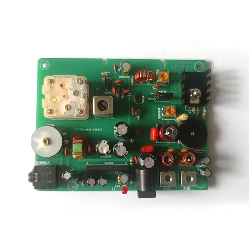 Wireless Medium Wave Transmitter DC 9V Audio Input Antenna Radio Signal Generator Compatible with CD Computer Smartphone