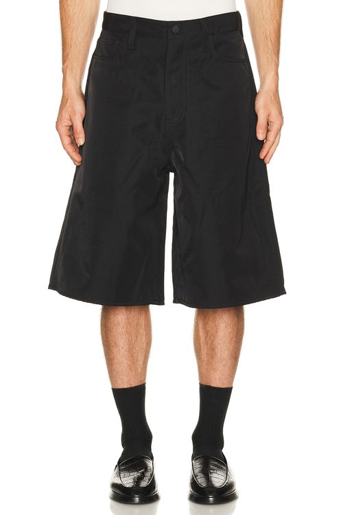 Fear of God ESSENTIALS 5 Pocket Short in Vintage Black - Black. 29 also , 30, 31, 32, 34