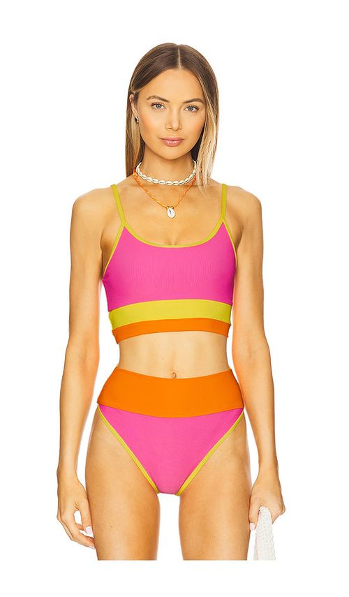BEACH RIOT Eva Bikini Top in Pink. -  S also in M