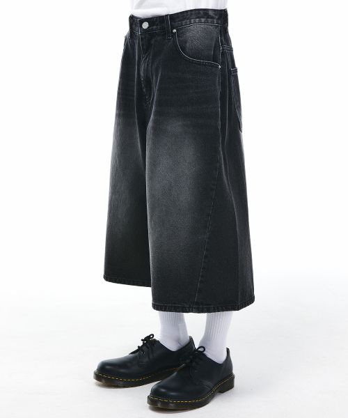 Washed Curved Bermuda Denim Pants