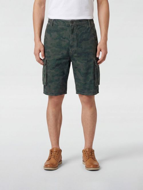 Shorts Men color Green