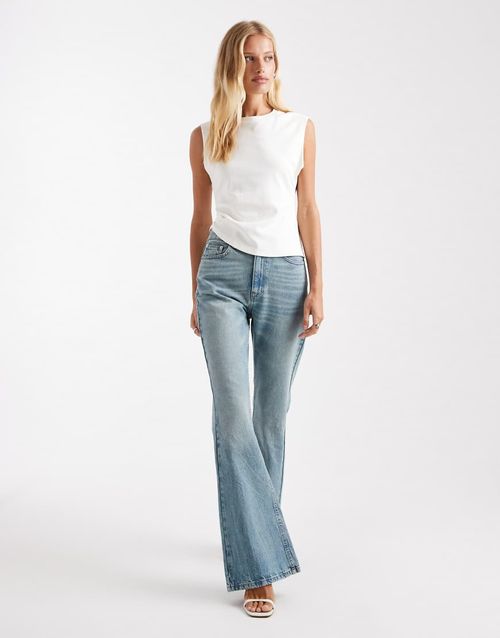 90s flare jeans in pale vintage wash-Blue