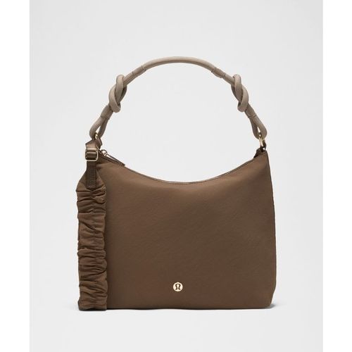 Lululemon – Convertible Ruched Crossbody Bag 6.5L – Color Gold