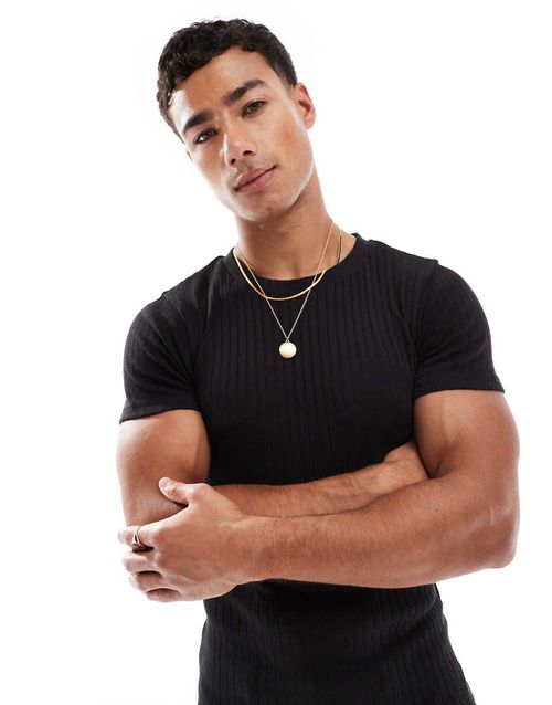Muscle fit ribbed T-shirt in black