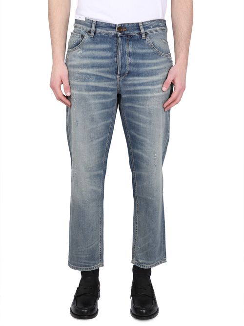 Jeans in denim
